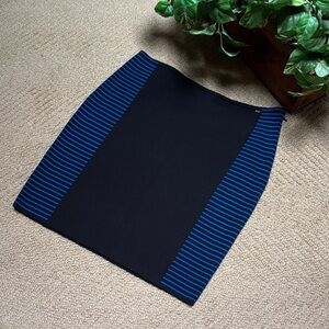 ST.JOHN Black and Blue Pencil Skirt